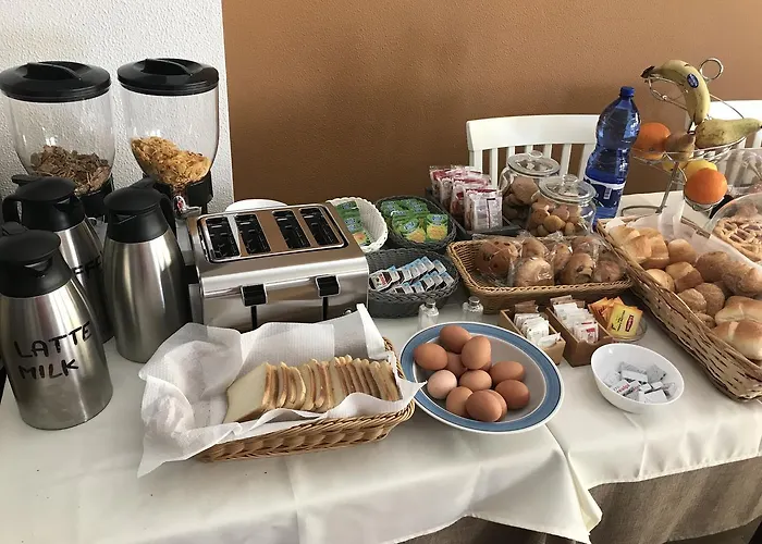 Отель La Sirenetta 2*